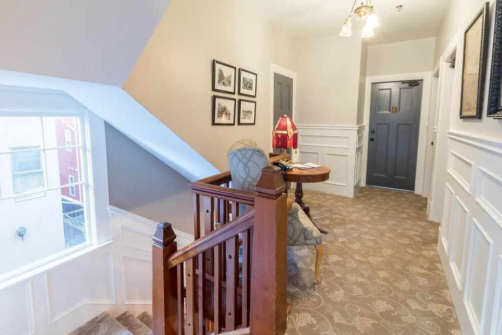 West End Guest House Langley Bed & Breakfast